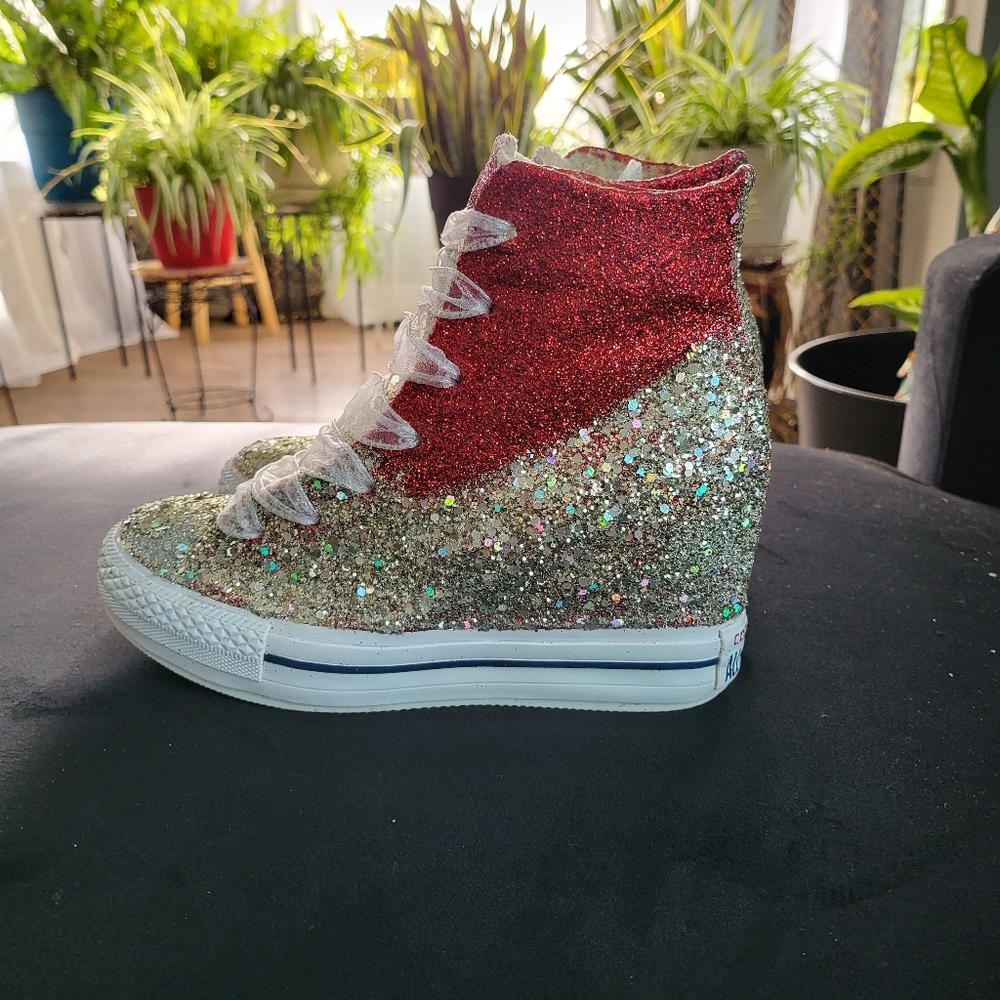 Converse Wedge